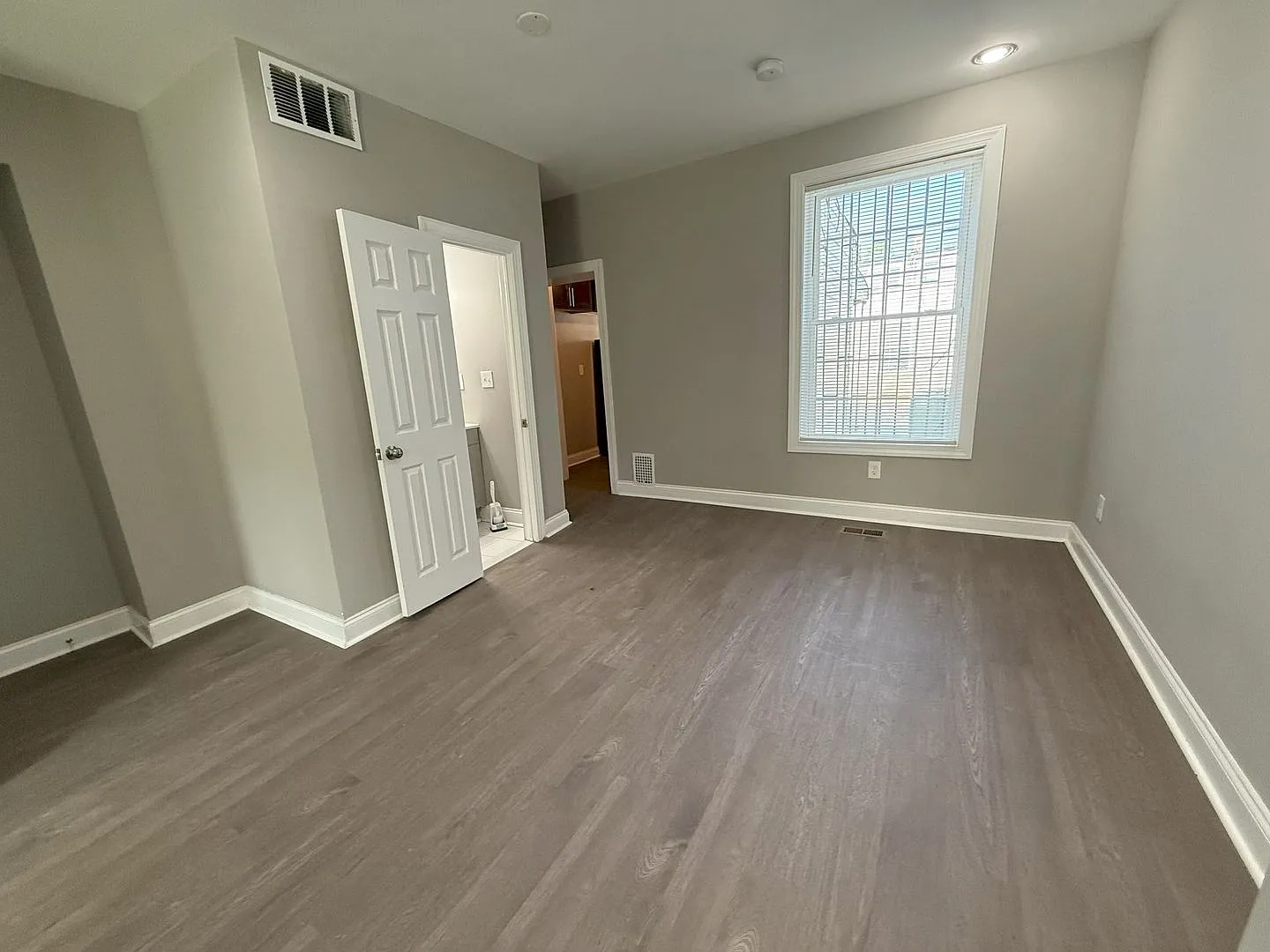 Fully Renovated 2BR Home w/ Fenced Yard & Bonus Storage Near Patterson Park! — Photo 4