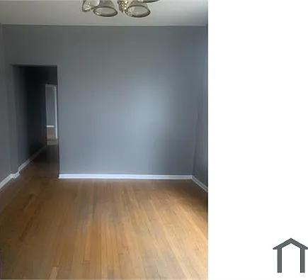 3544 W Grenshaw St — Photo 2
