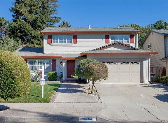 2nd image of 3444 Madrid Dr