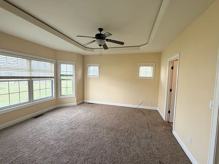 1513 Stonebluff Ct — Photo 9