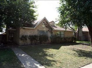 423 Dollins St, Cedar Hill, TX 75104