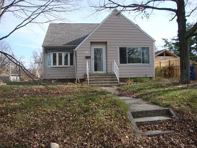 404 Butler St photo 1