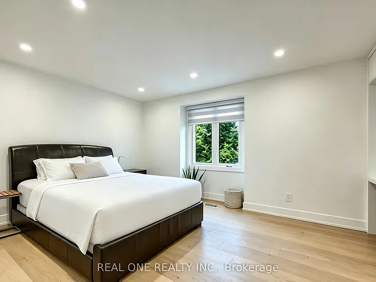 814 Calder Rd — Photo 22