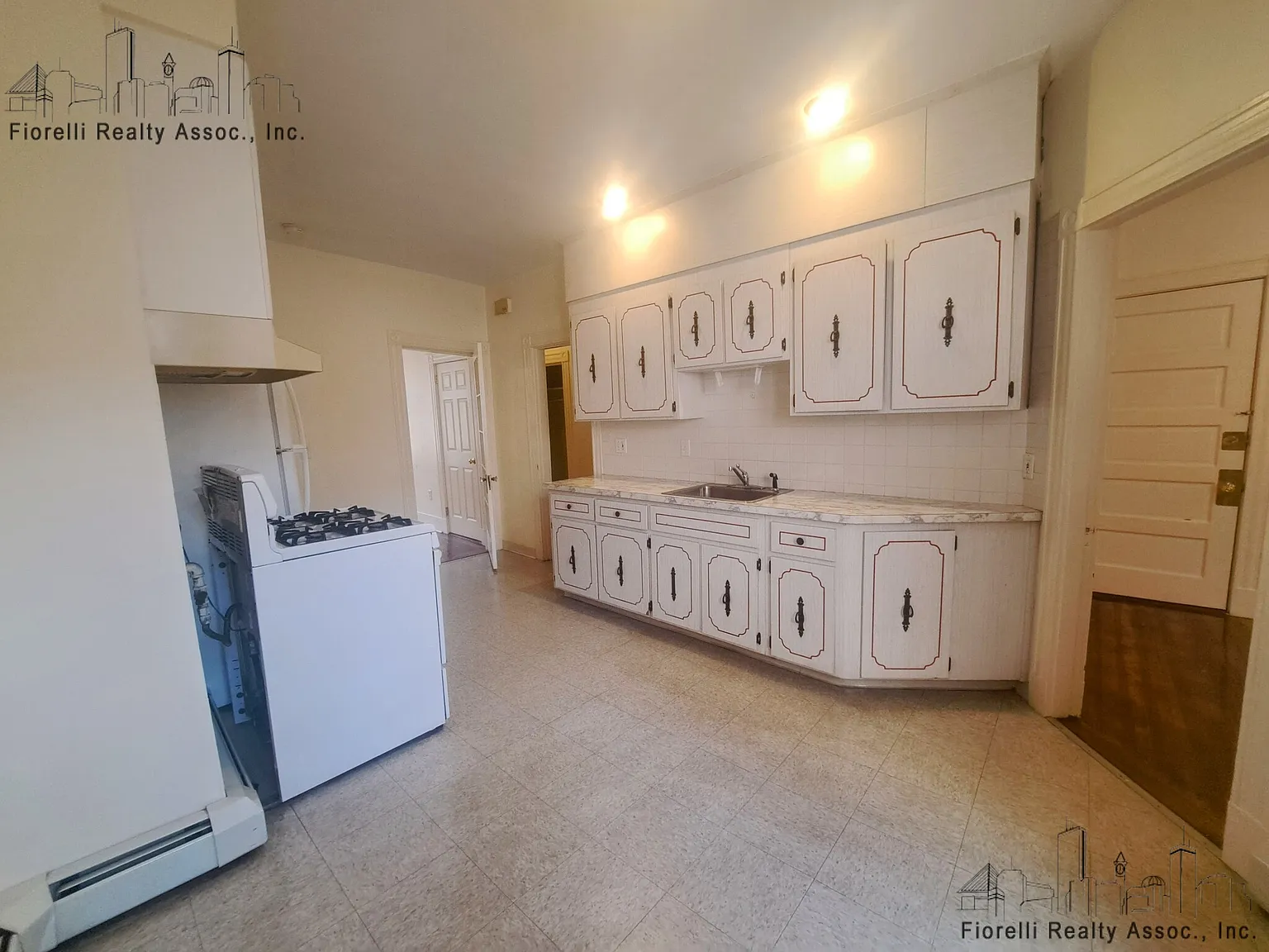 2 bed, 9999 sqft, $3,000 — Photo 2