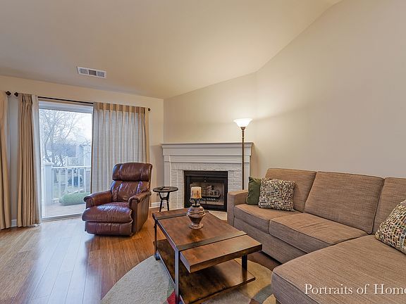 3rd image of 1303 Pennwood Ct Unit C2