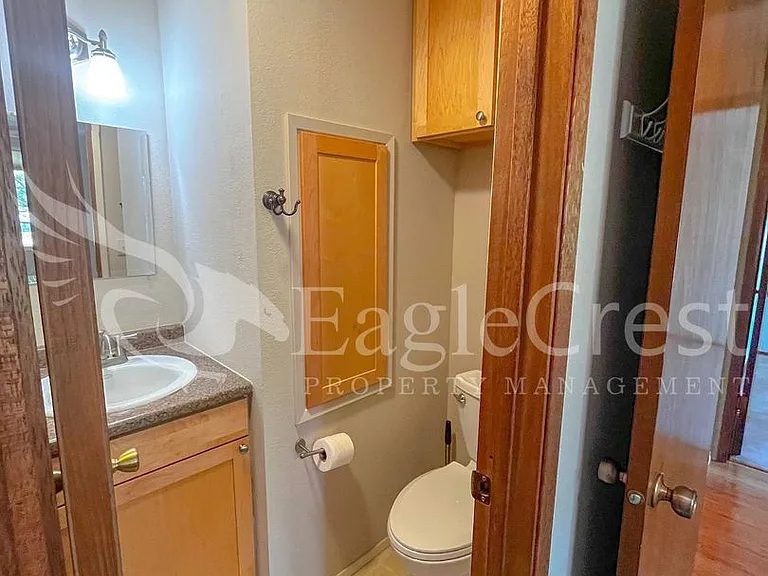 1130 SE Colonial Dr — Photo 23