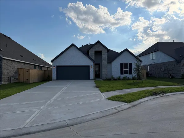 8006 Serene Meadow Ln, Richmond, TX 77469