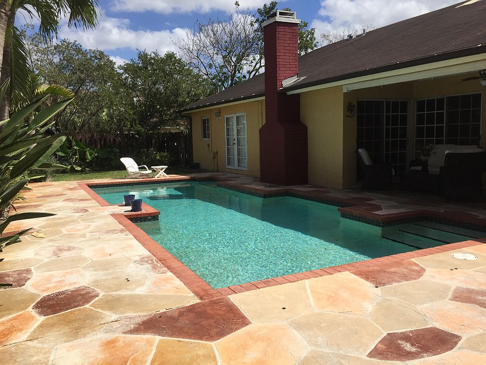 2nd image of 15317 SW 54th Ln