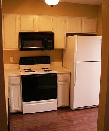 3rd image of 1111 Bert Dr APT A