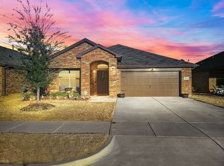 944 Cheryl St, Crowley, TX 76036