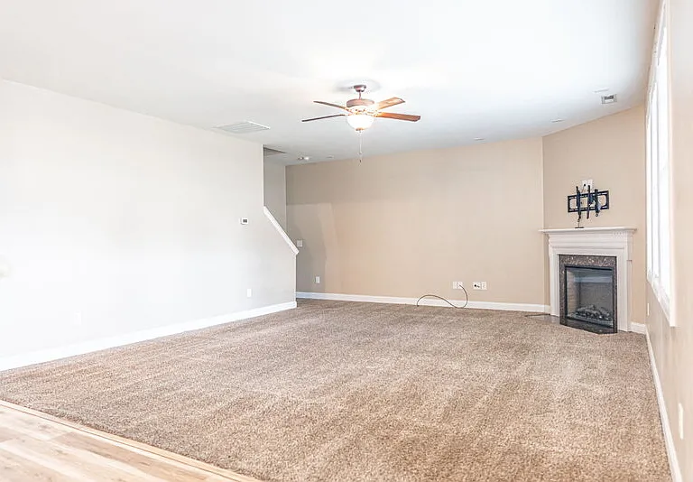 216 Tipperary St — Photo 12