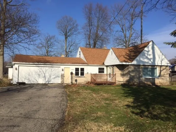 1705 W Clinton St, Goshen, IN 46526