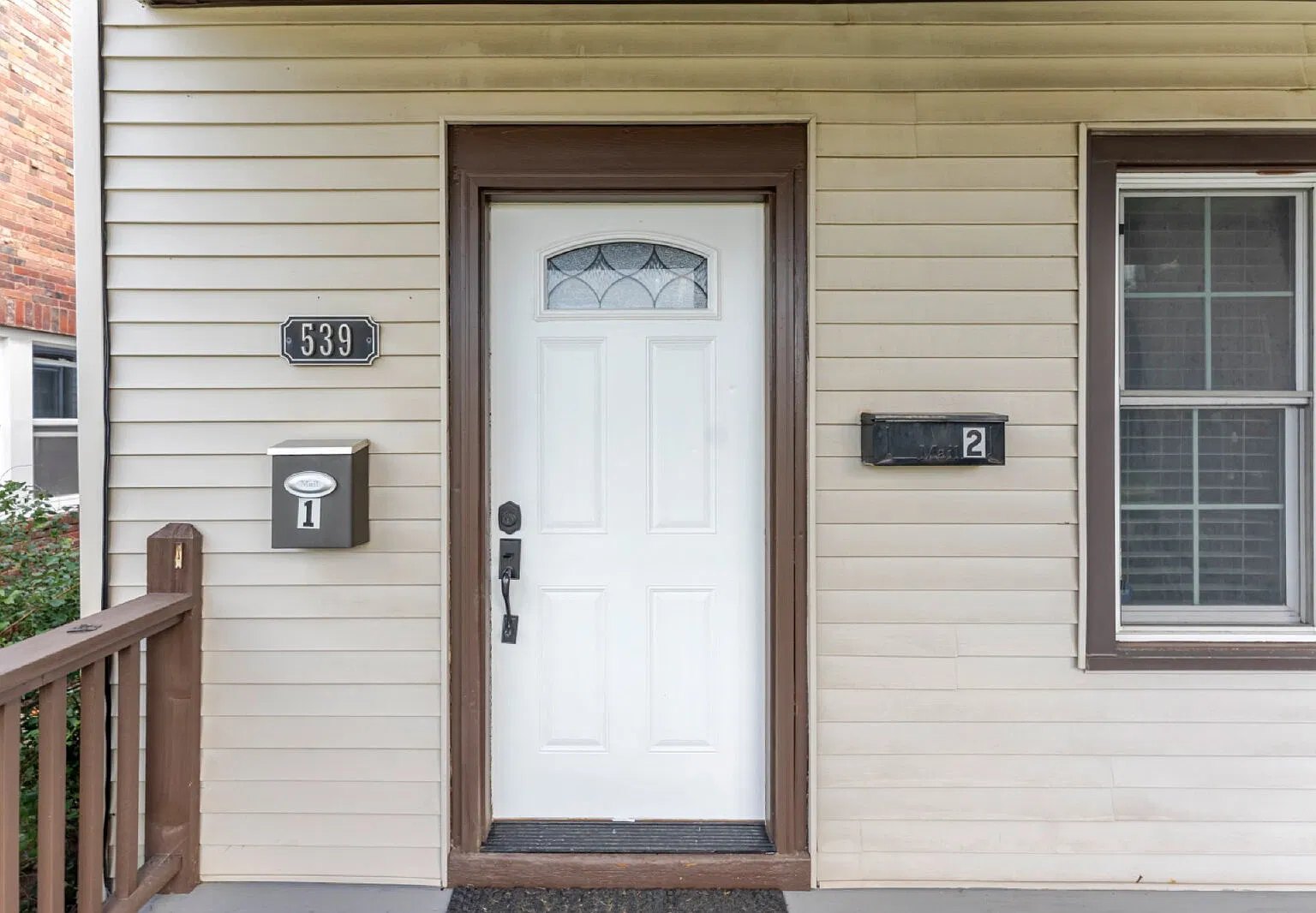 539 Park Ave — Photo 2