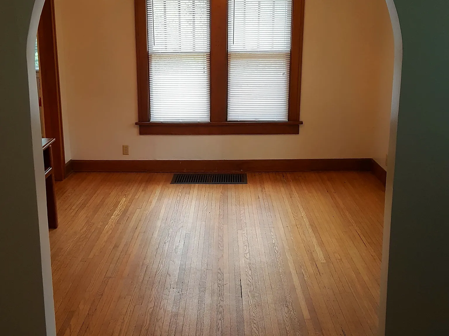 3 bed, 2.5 bath, 2104 sqft, $2,850 — Photo 3