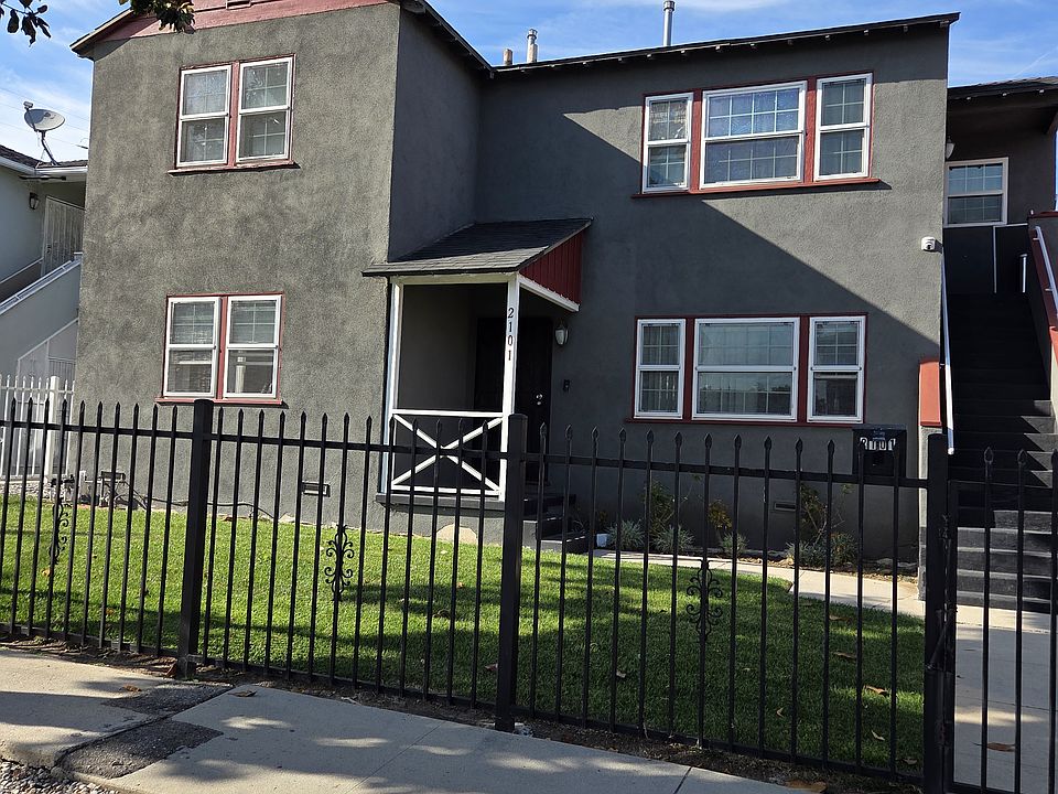 1st image of 2101 W 102nd St