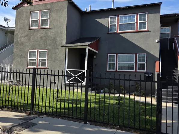 2101 W 102nd St, Los Angeles, CA 90047
