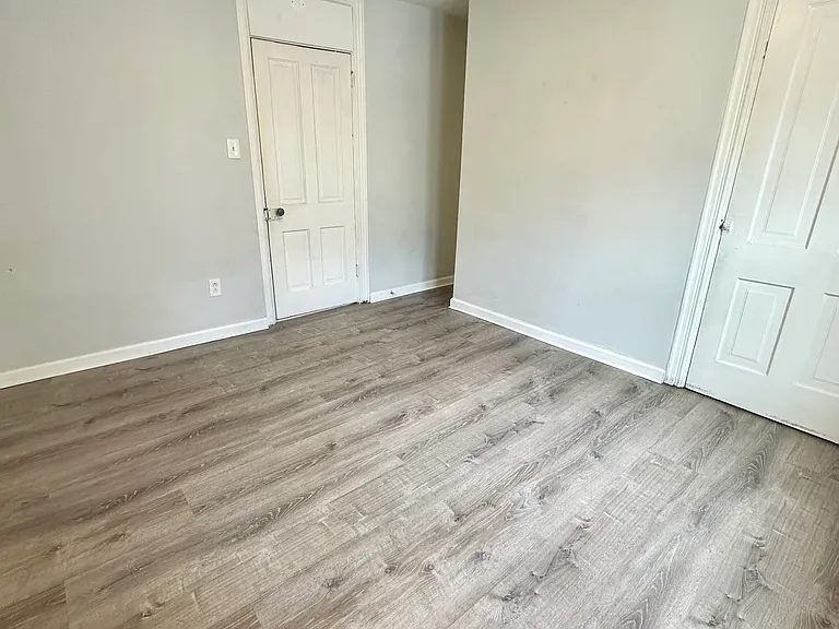 517 E Railroad Ave #2 — Photo 7