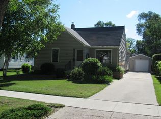 820 N Kline St, Aberdeen, SD 57401
