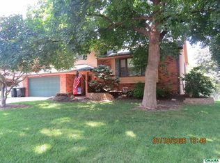 12228 Deer Hollow Dr, Omaha, NE 68154