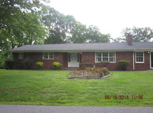 209 Terry Ln, Caryville, TN 37714