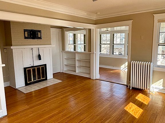 5th image of 743 Gunderson Ave APT 2