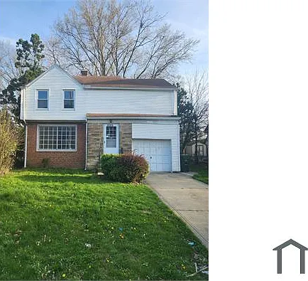 22370 Tracy Ave — Photo 1