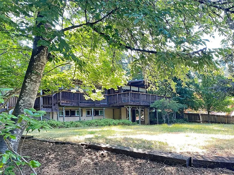 NW Alder Creek Dr — Photo 1