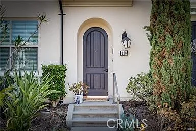 2 bed, 1178 sqft, $3,700 — Photo 2