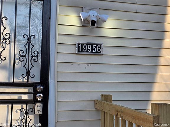 3rd image of 19956 Faust Ave