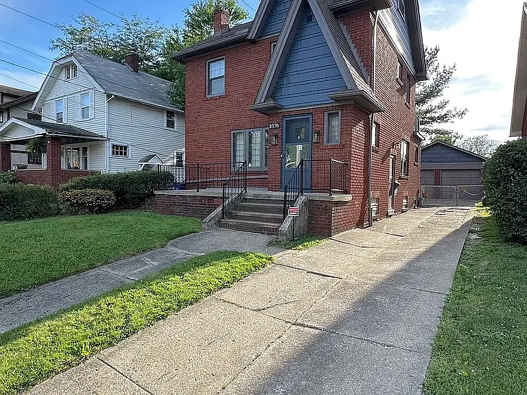 3576 Bosworth Rd #SINGLE FAMILY — Photo 2