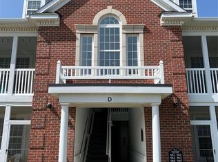930 W Summerfield Glen Cir, Ann Arbor, MI