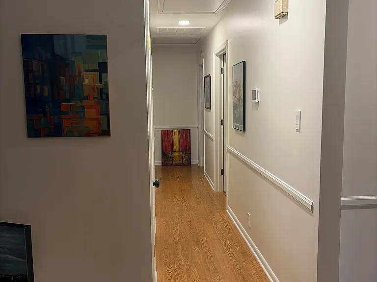 110 Woodbine Ter — Photo 8