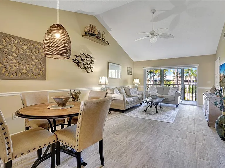 3062 Sandpiper Bay Cir #K302 — Photo 3