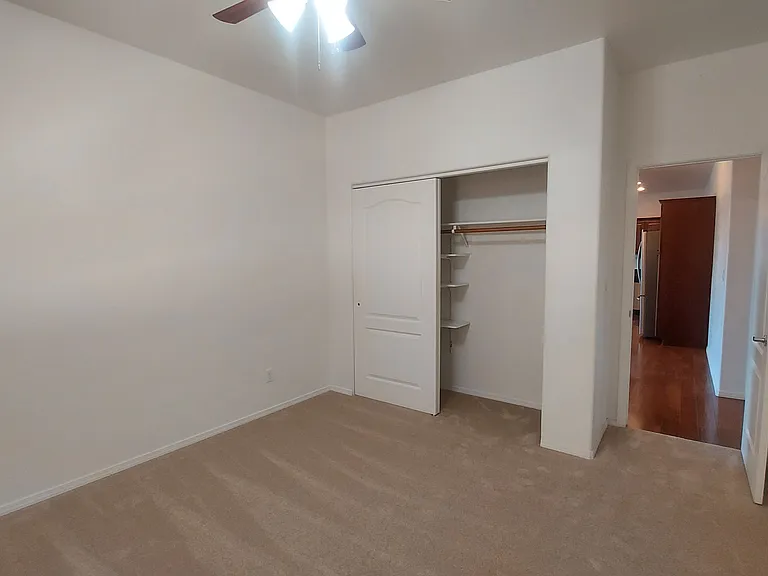 713 W Summit St — Photo 17