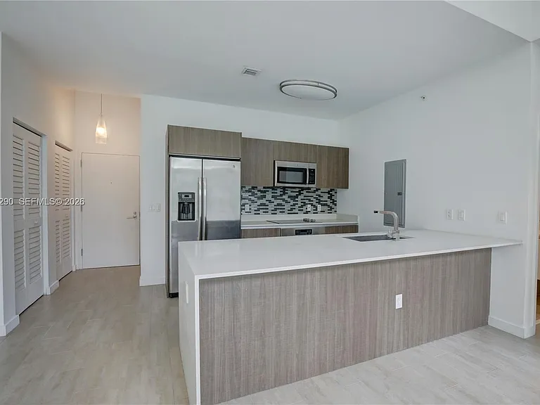 1600 SW 1st Ave #Townhouse 09 — Photo 10