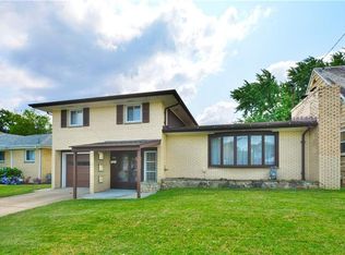 556 Hillcrest Ave, Mc Kees Rocks, PA 15136