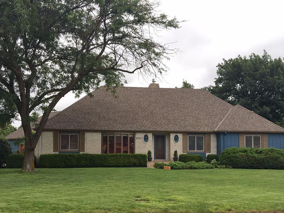 1st image of 2203 Melrose Ln