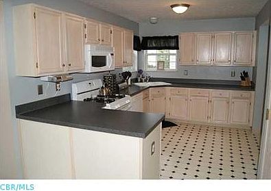 5th image of 2340 Mills Fall Dr