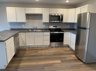 750 E Front St APT 104, Albert Lea, MN 56007