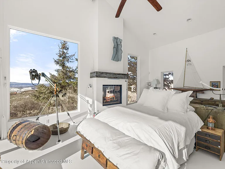 2103 Ten Peaks Mesa Rd — Photo 26
