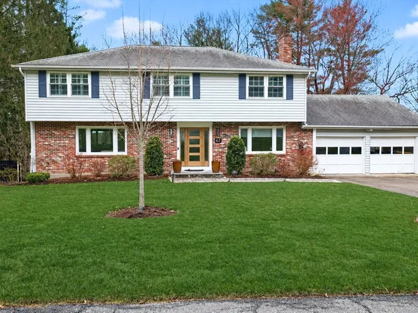 62 Ledgewood Rd, Framingham, MA 01701