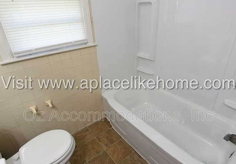 8918 E 74th St — Photo 11