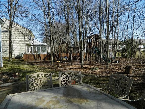 2nd image of 479 Bunchberry Dr