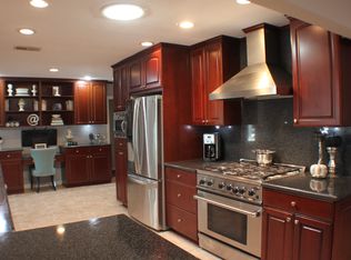 1815 Oxford Ave, Claremont, CA 91711