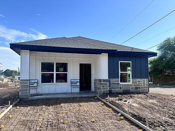 3rd image of 521 Marjory Ave
