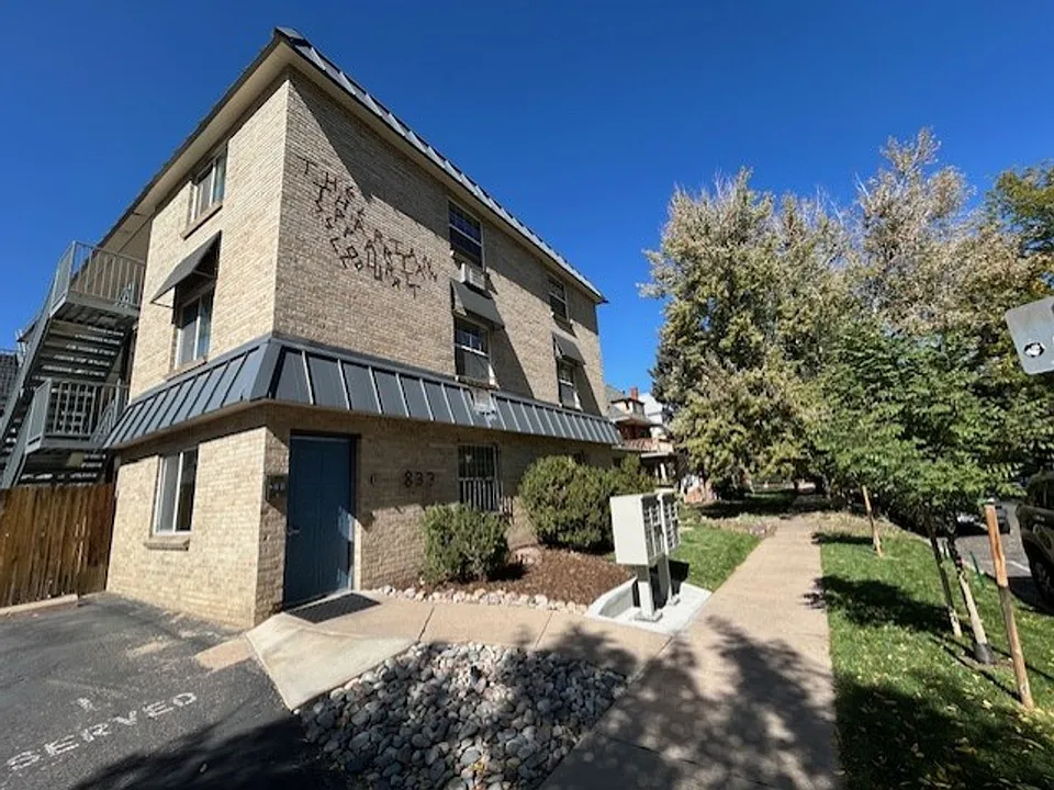 Spartan Court Apartments