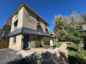 Spartan Court Apartments