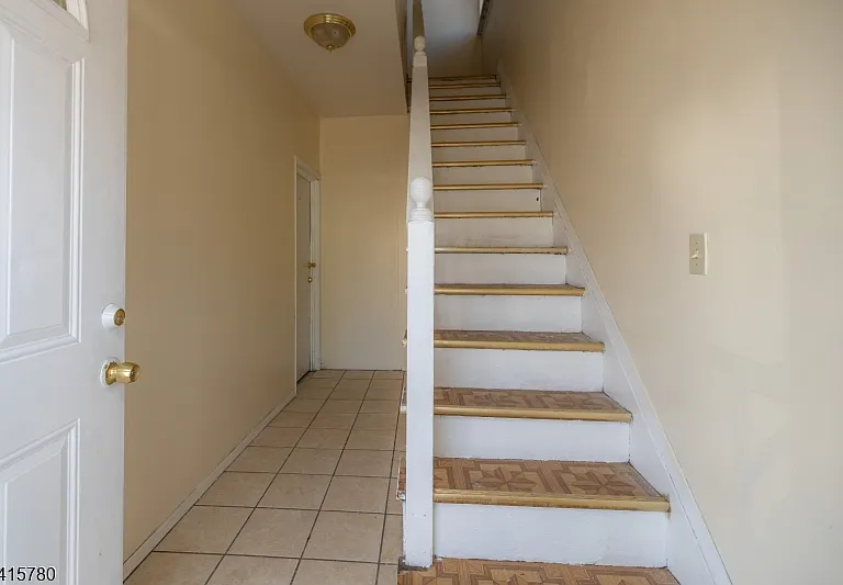 450 3rd Ave — Photo 7