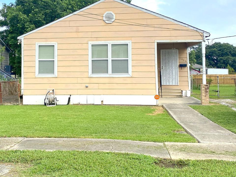 1st image of 2455 Treasure St