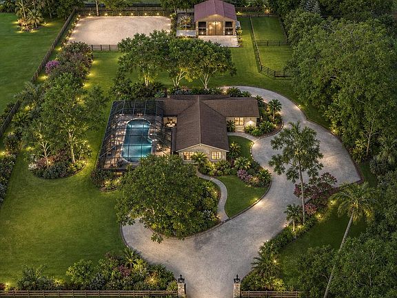 3rd image of 749 W Rambling Drive